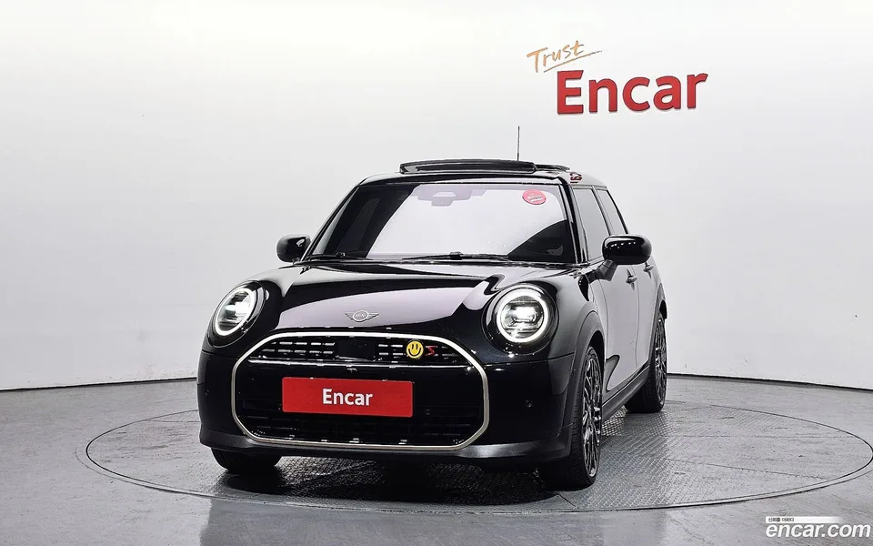 MINI Cooper S 5 2024 — миниатюра 3