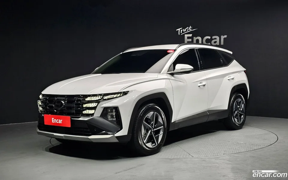Hyundai Tucson Hybrid NX4 HEV 1.6 2WD 2025 — фото 1, купить с доставкой в Москву