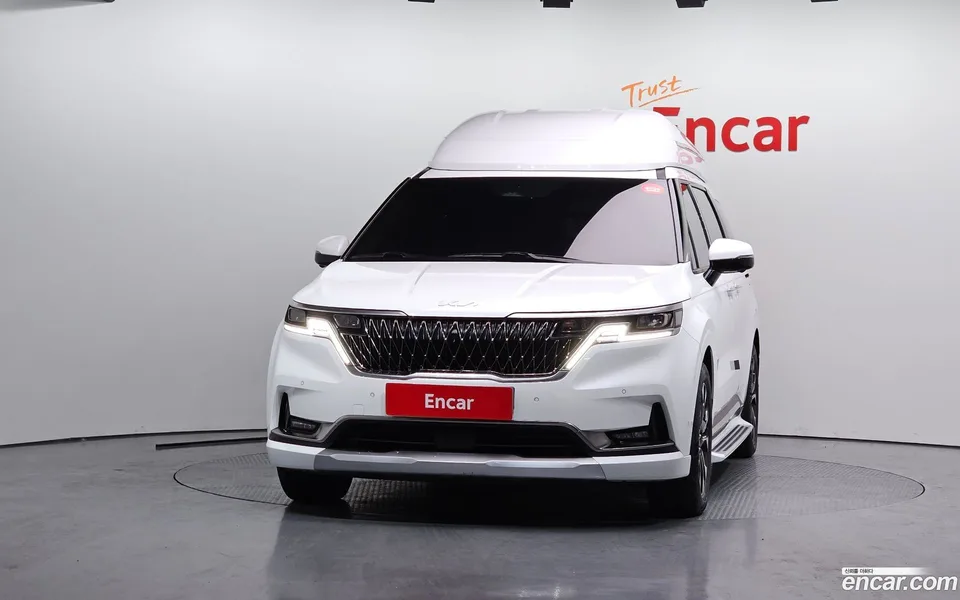 Kia Carnival 7 2023 — миниатюра 3