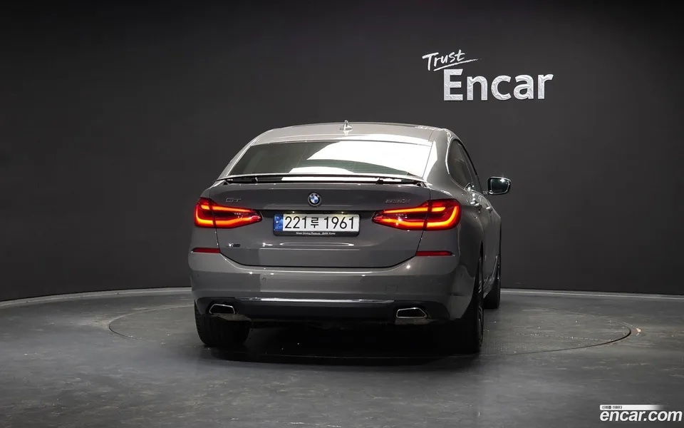 BMW 6 Series GT 630i xDrive 2022 — миниатюра 4