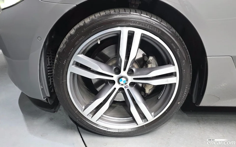 BMW 6 Series GT 630i xDrive 2022 — миниатюра 5
