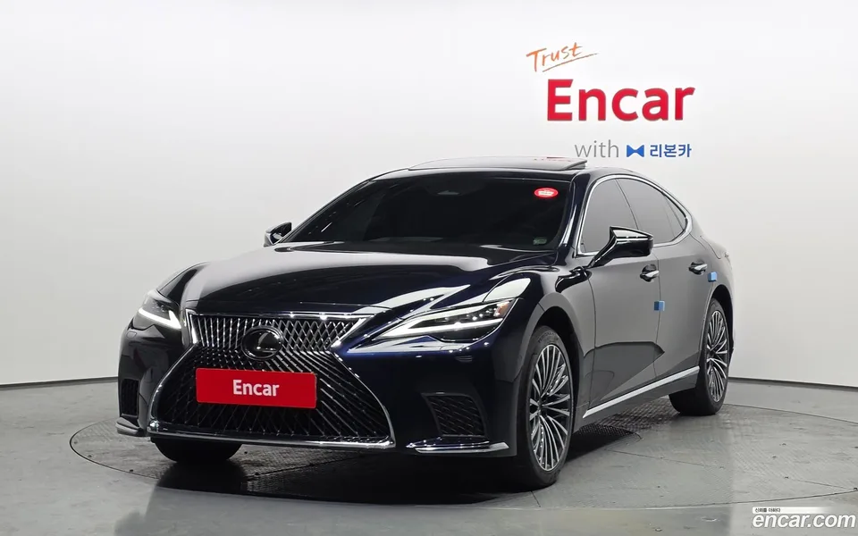 Lexus LS 500h 3.5 AWD 2024 — фото 1, купить с доставкой в Москву