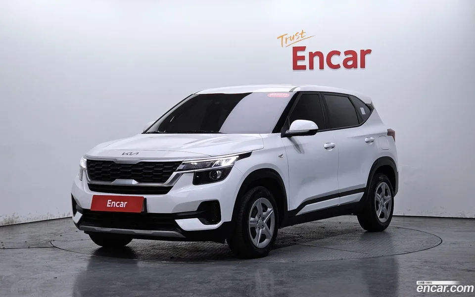 Kia Seltos 1.6 2WD 2022 — фото 1, купить с доставкой в Москву