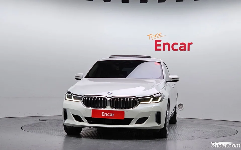 BMW 6 Series GT 630i xDrive 2022 — миниатюра 3