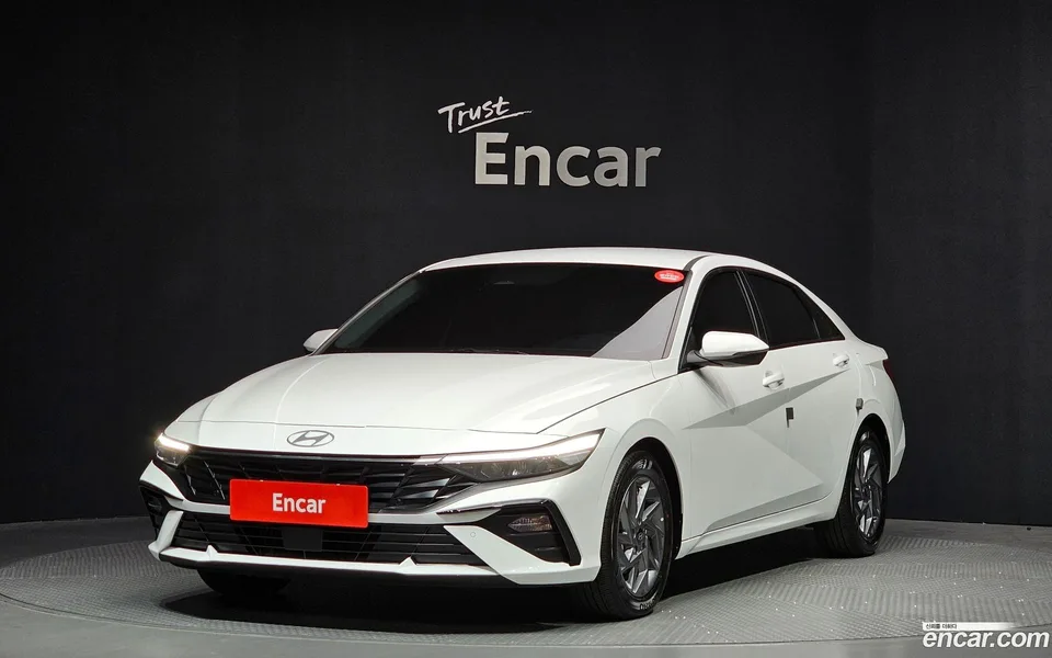Hyundai Avante CN7 Hybrid 2025 — фото 1, купить с доставкой в Москву
