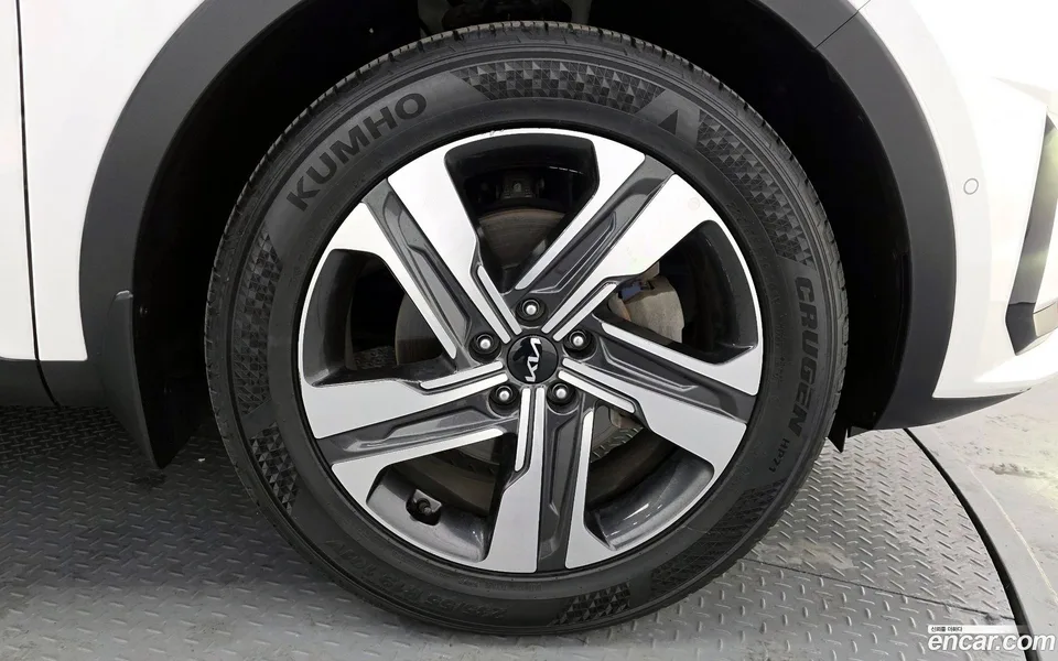 Kia Sorento HEV 1.6 2WD 2023 — миниатюра 5