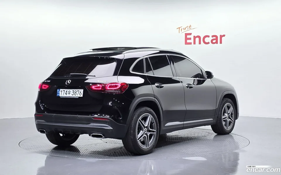 Mercedes-Benz GLA-Class GLA250 4MATIC 2022 — миниатюра 2