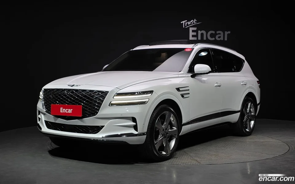 Genesis GV80 2.5T AWD 2023 — фото 1, купить с доставкой в Москву