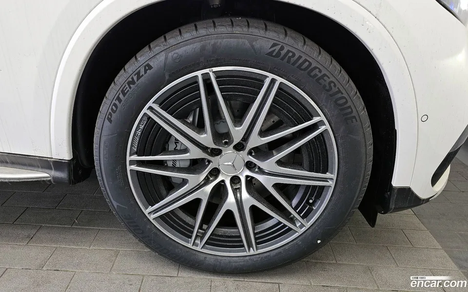 Mercedes-Benz GLC-Class AMG GLC43 4MATIC 2025 — миниатюра 5