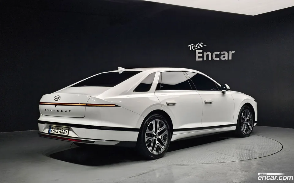 Hyundai Grandeur 3.5 LPG 2WD 2023 — миниатюра 2