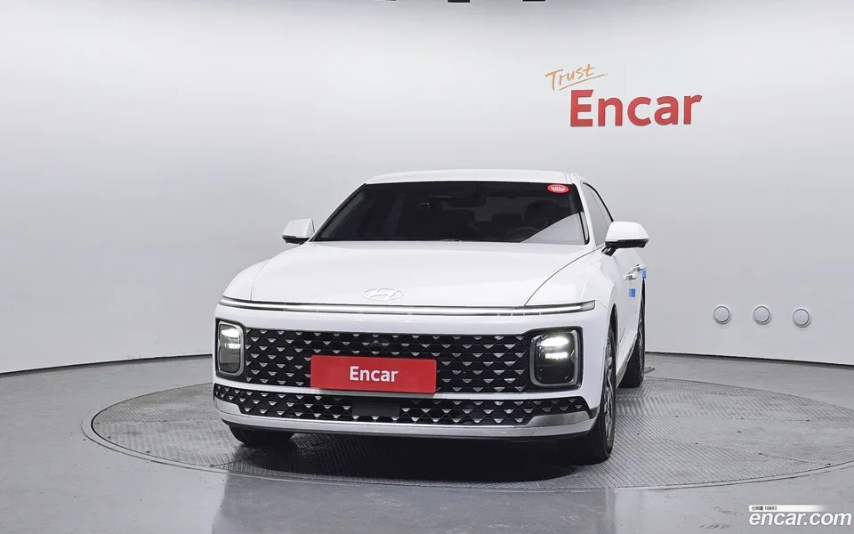 Hyundai Grandeur Hybrid 2023 — миниатюра 3