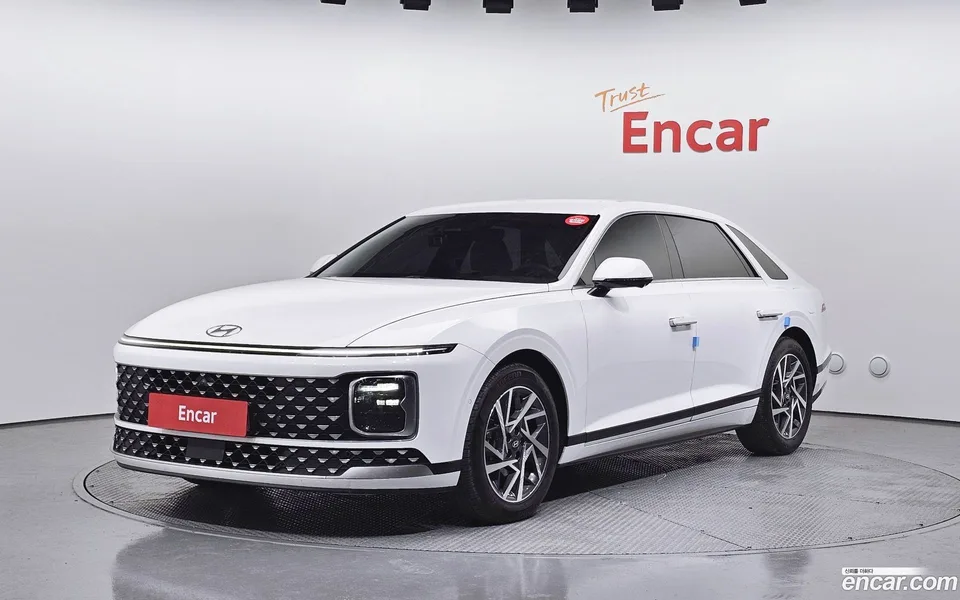 Hyundai Grandeur Hybrid 2023 — фото 1, купить с доставкой в Москву
