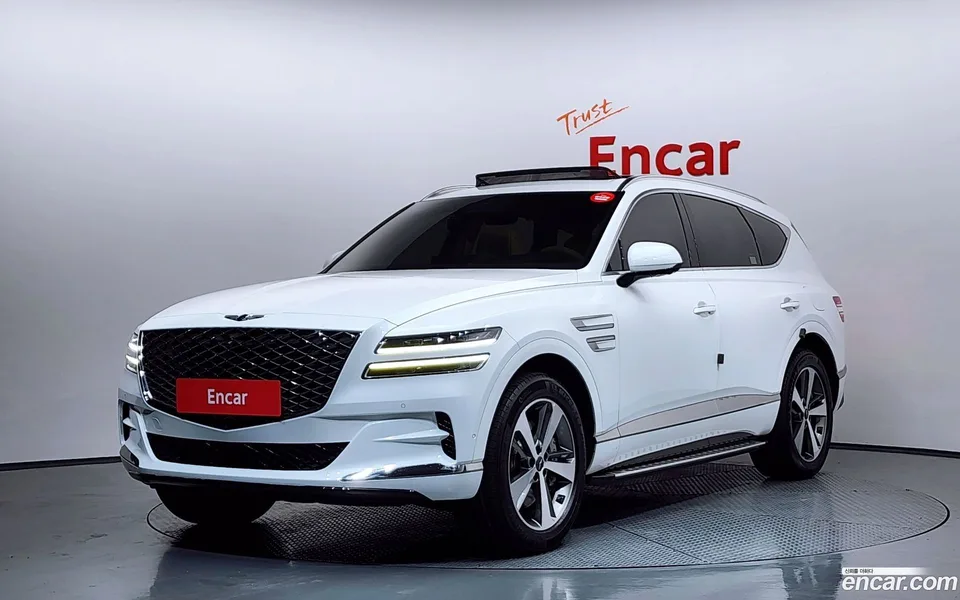 Genesis GV80 2.5T AWD 2023 — фото 1, купить с доставкой в Москву