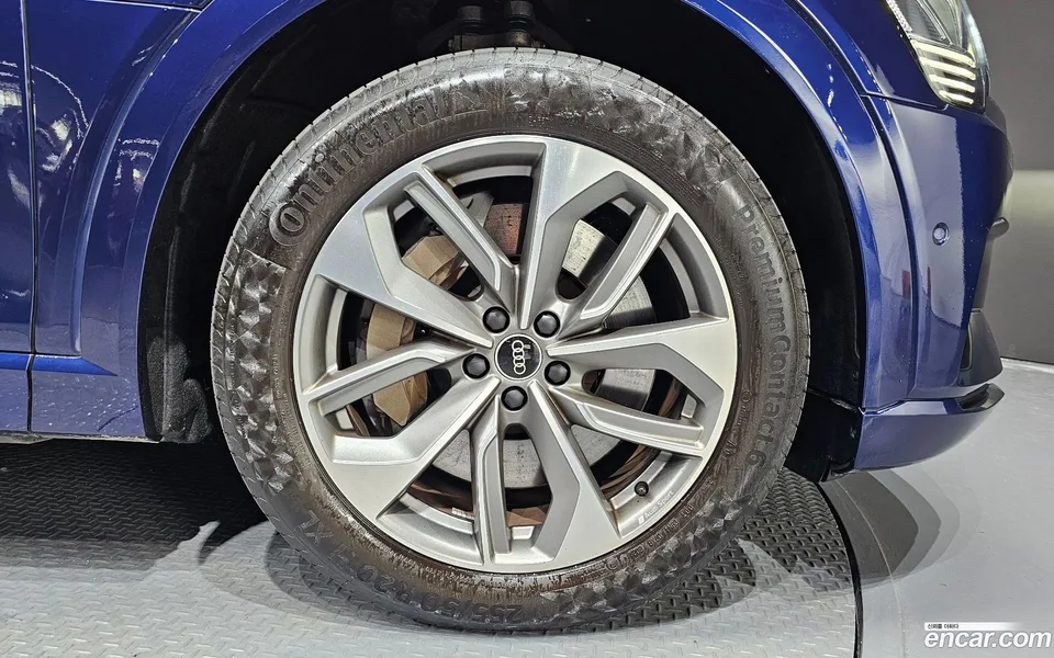 Audi e-tron 55 2022 — миниатюра 5
