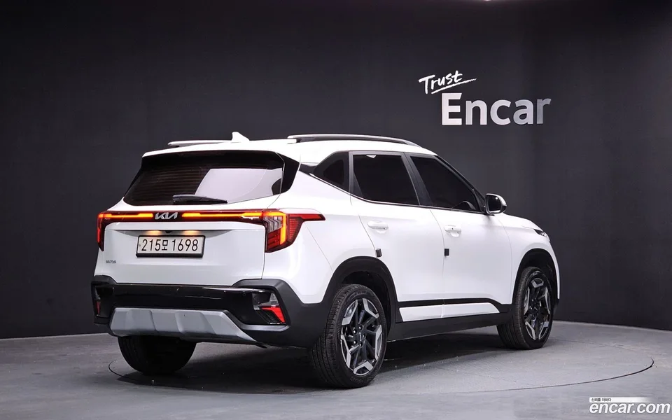 Kia Seltos 1.6 2WD 2022 — миниатюра 2