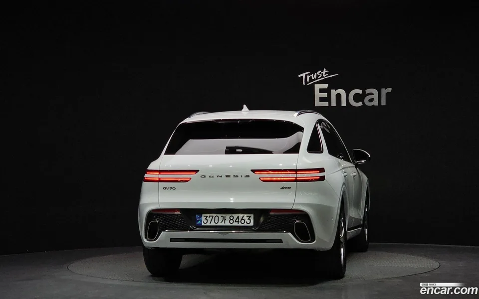Genesis GV70 2.5T AWD 2022 — миниатюра 4