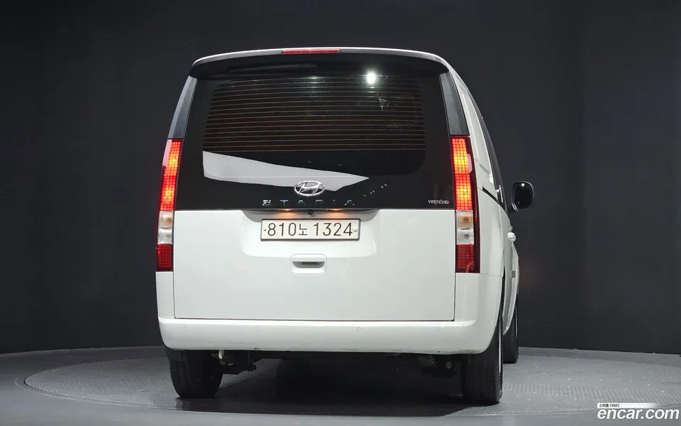 Hyundai Staria 5 2023 — миниатюра 4