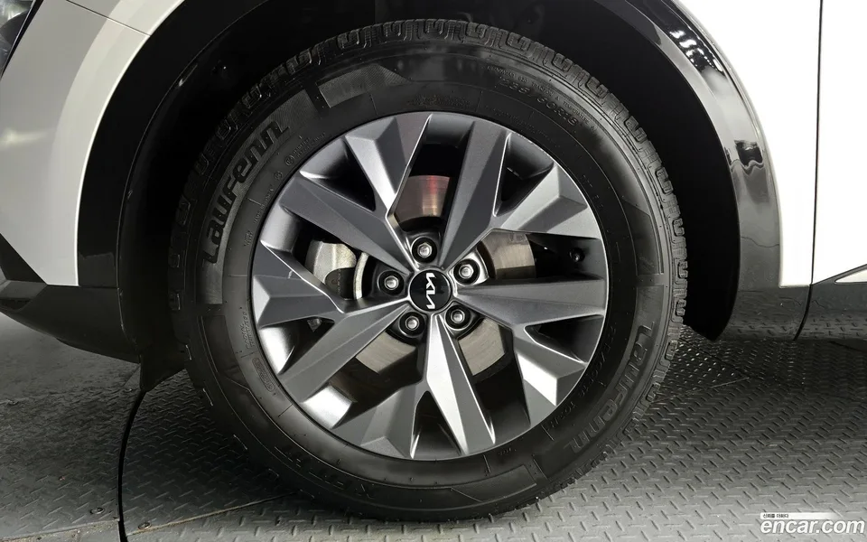 Kia Sportage 1.6 2WD 2024 — миниатюра 5