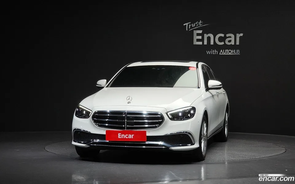 Mercedes-Benz E-Class E220d 4MATIC 2022 — миниатюра 3