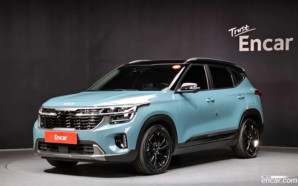 Kia Seltos 1.6 4WD 2022 — фото 1, купить с доставкой в Москву