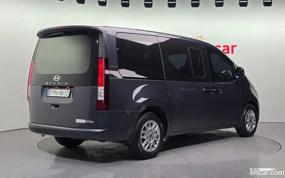 Hyundai Staria 5 2024 — миниатюра 2