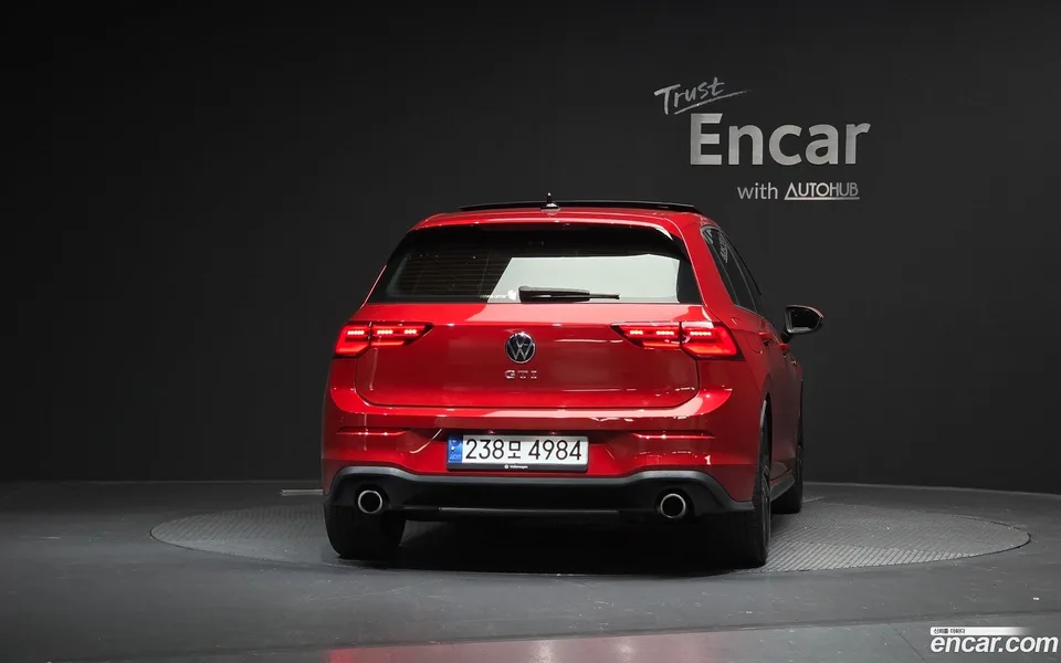 Volkswagen Golf 2.0 GTI 2024 — миниатюра 4