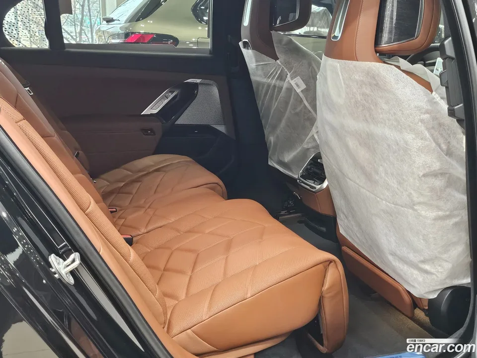 BMW 7 Series 740i xDrive M 2026 — миниатюра 5