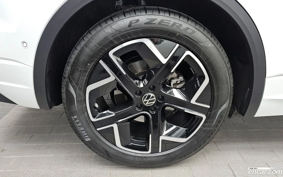 Volkswagen Touareg 3.0 TDI 2025 — миниатюра 5