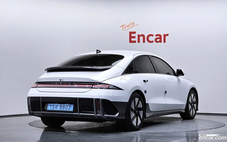 Hyundai Ioniq 6 2022 — миниатюра 2