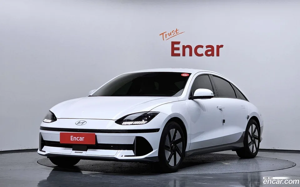 Hyundai Ioniq 6 2022 — фото 1, купить с доставкой в Москву
