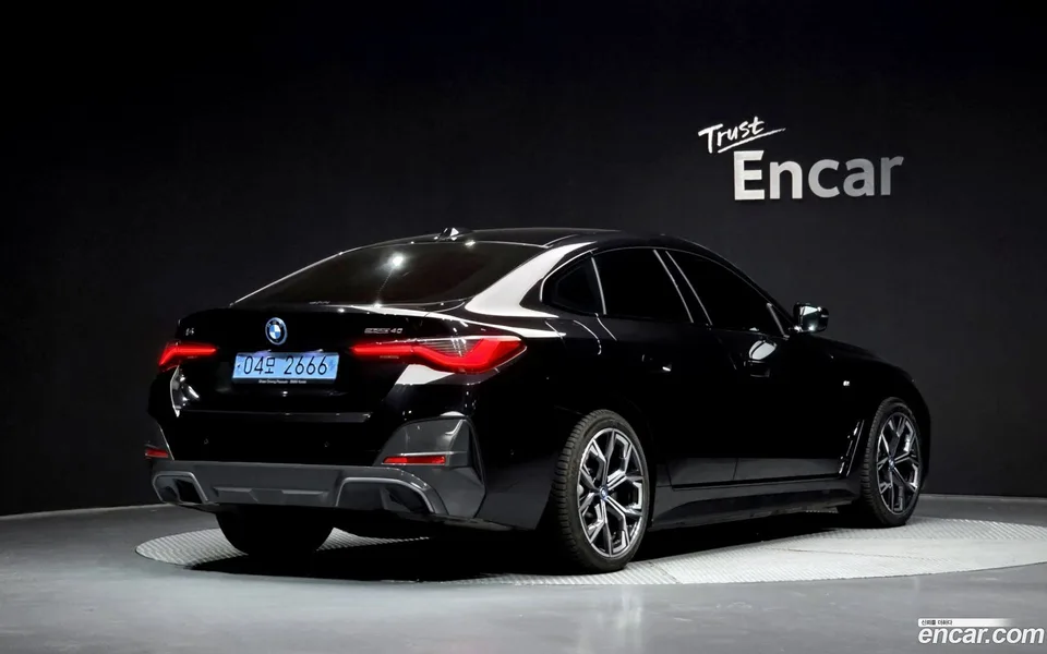 BMW i4 eDrive40 M 2022 — миниатюра 2