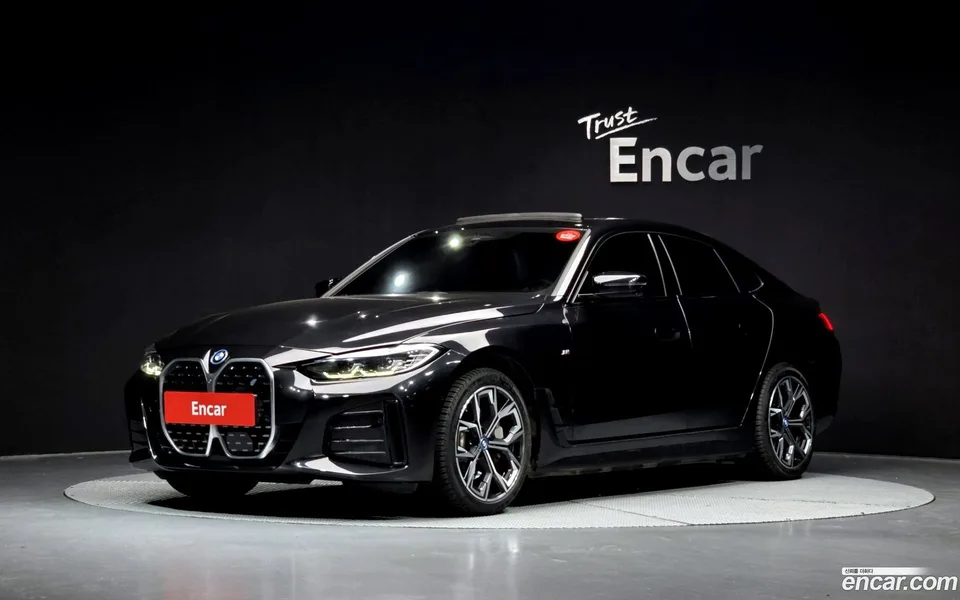 BMW i4 eDrive40 M 2022 — фото 1, купить с доставкой в Москву