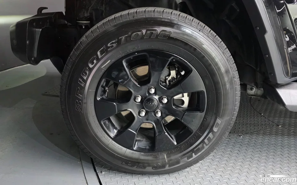 Jeep Wrangler 2.0 4 2022 — миниатюра 5