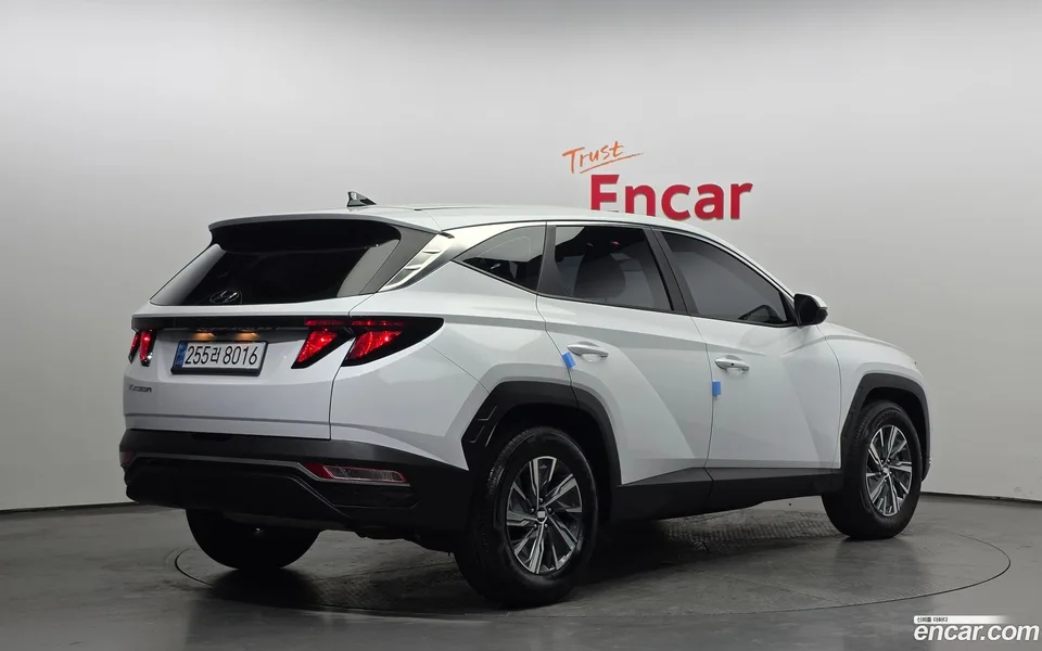 Hyundai Tucson Hybrid 2WD 2023 — миниатюра 2