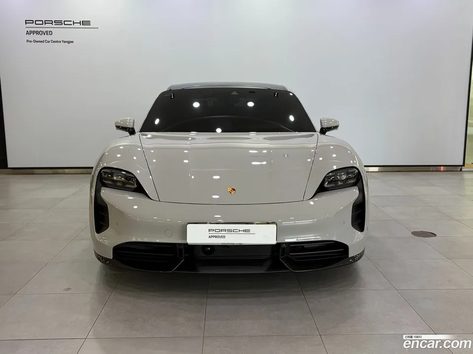 Porsche Taycan S 2024 — миниатюра 2