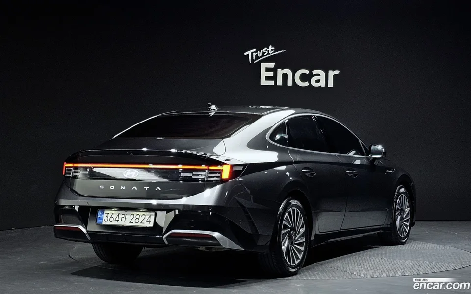 Hyundai Sonata The Edge Hybrid 2025 — миниатюра 2