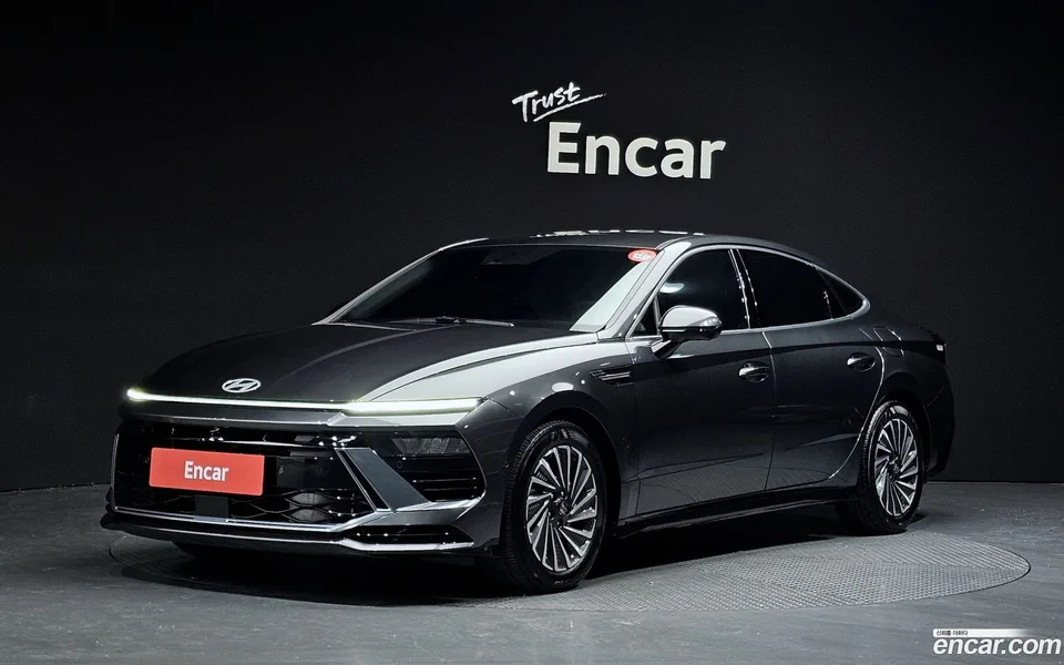 Hyundai Sonata The Edge Hybrid 2025 — фото 1, купить с доставкой в Москву