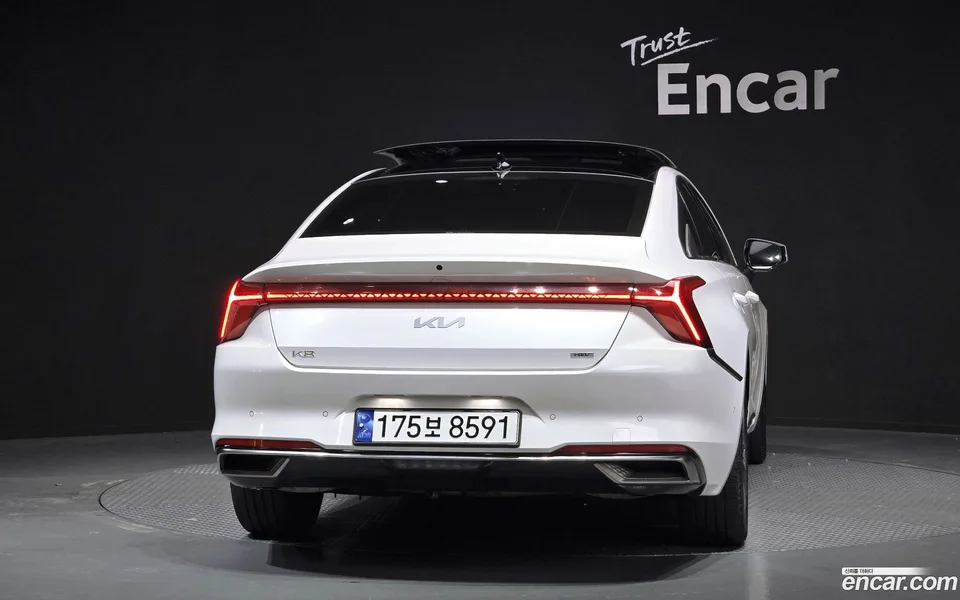 Kia K8 Hybrid 2023 — миниатюра 4