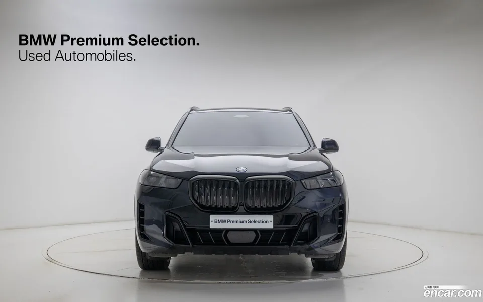 BMW X5 xDrive 50e M 2024 — миниатюра 3