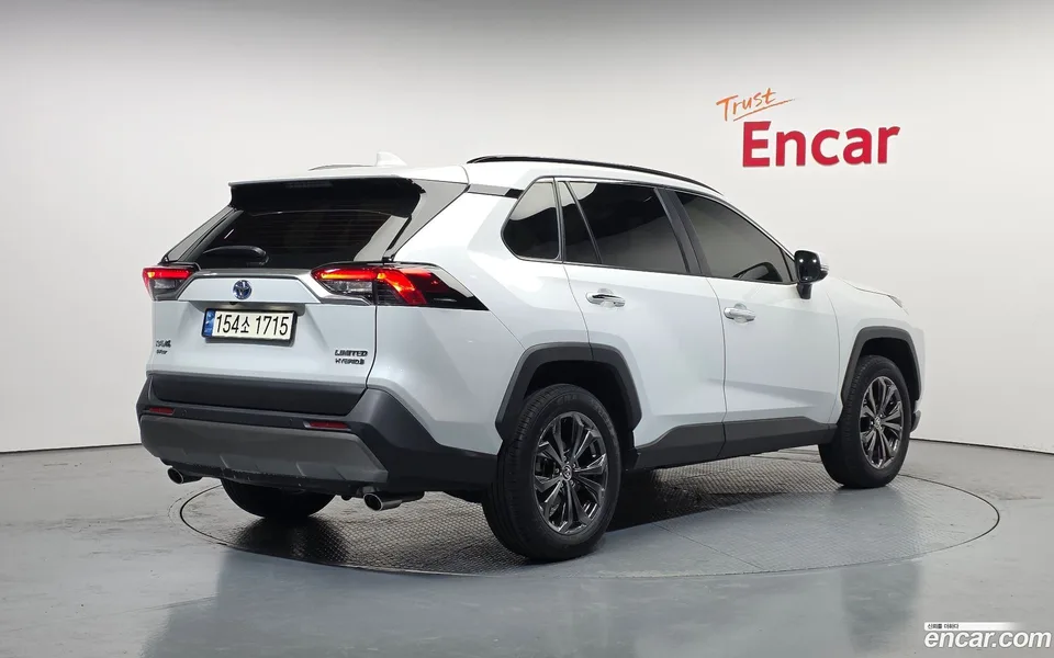 Toyota RAV4 2.5 4WD LTD 2023 — миниатюра 2