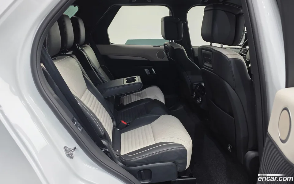 Land Rover Discovery D300 HSE 2024 — миниатюра 5