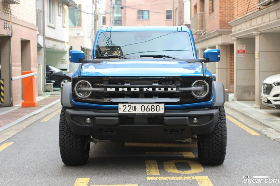 Ford Bronco 2.7 2023 — миниатюра 2