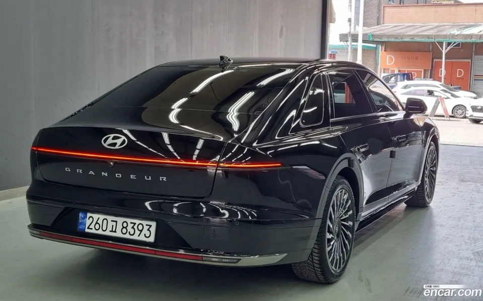 Hyundai Grandeur Hybrid 2023 — миниатюра 2