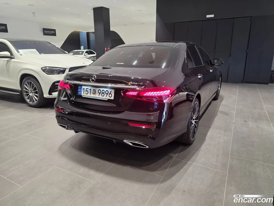 Mercedes-Benz E-Class E350 4MATIC AMG Line 2023 — миниатюра 2