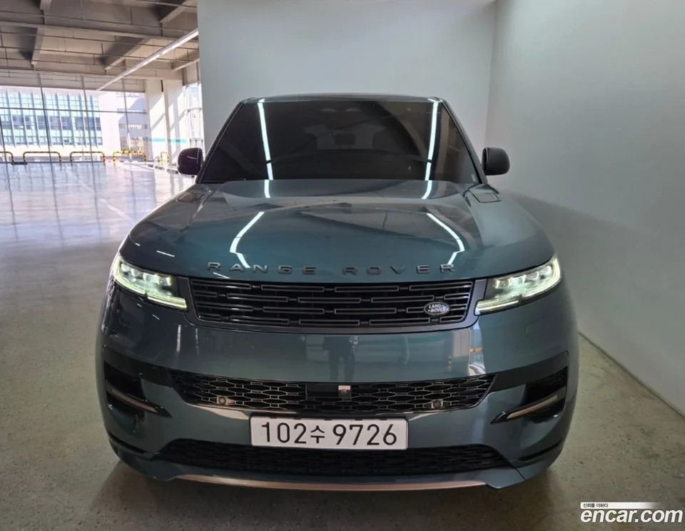 Land Rover Range Rover Sport P550E HSE 2024 — миниатюра 3
