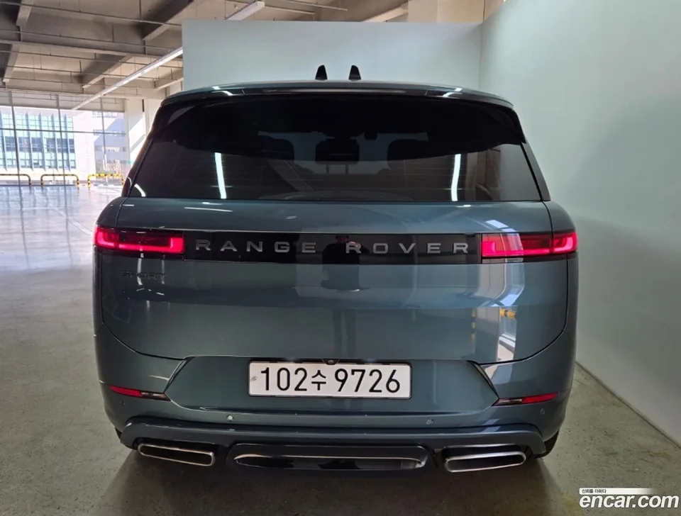 Land Rover Range Rover Sport P550E HSE 2024 — миниатюра 4