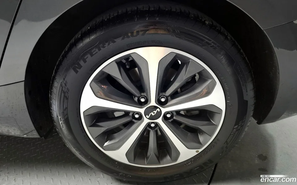 Kia K8 Hybrid 2022 — миниатюра 5