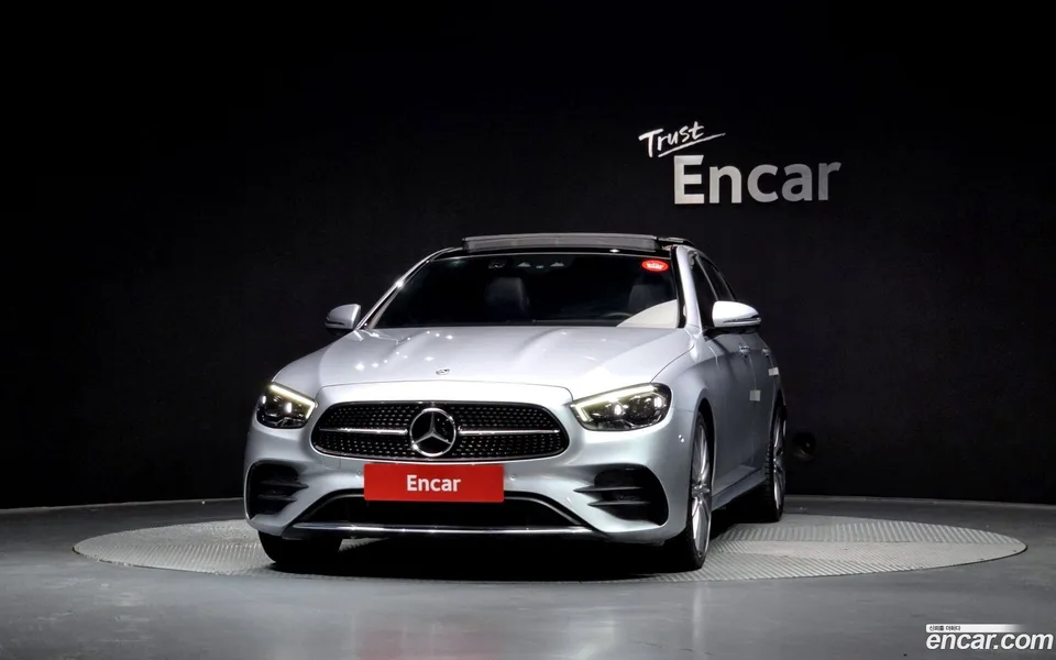 Mercedes-Benz E-Class E350 4MATIC AMG Line 2022 — миниатюра 3