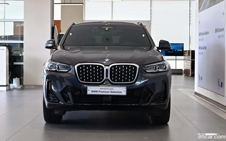 BMW X4 xDrive20i M 2022 — миниатюра 2