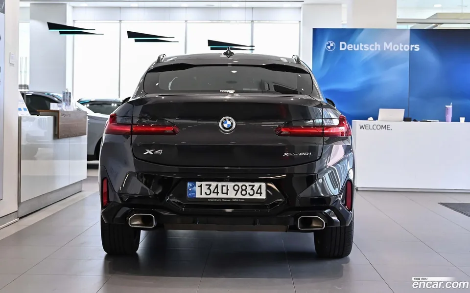 BMW X4 xDrive20i M 2022 — миниатюра 3
